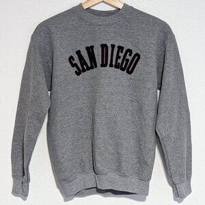 Gildan Heavyweight San Diego Heavy Blend Sweatshirt Gray Youth L or W XS
